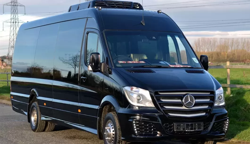 Mini bus